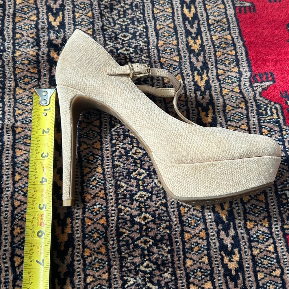 Gianni Bini heels - Picture 8 of 9